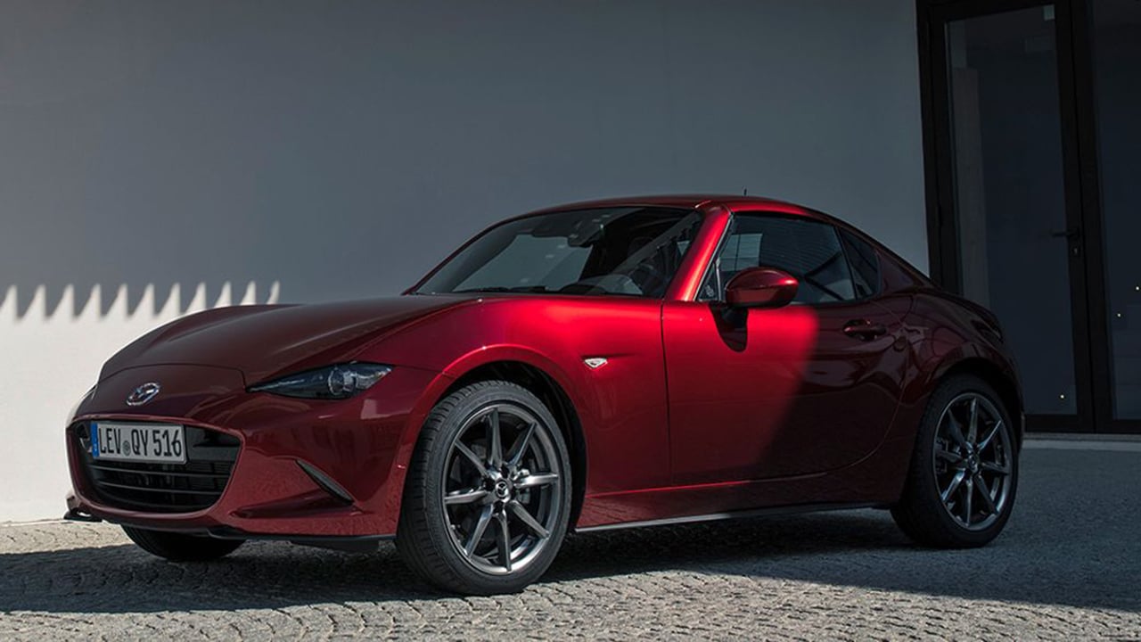 Roadster Mungil, Tenaga Dahsyat: Mazda MX-5 Manual Bikin Ngiler!